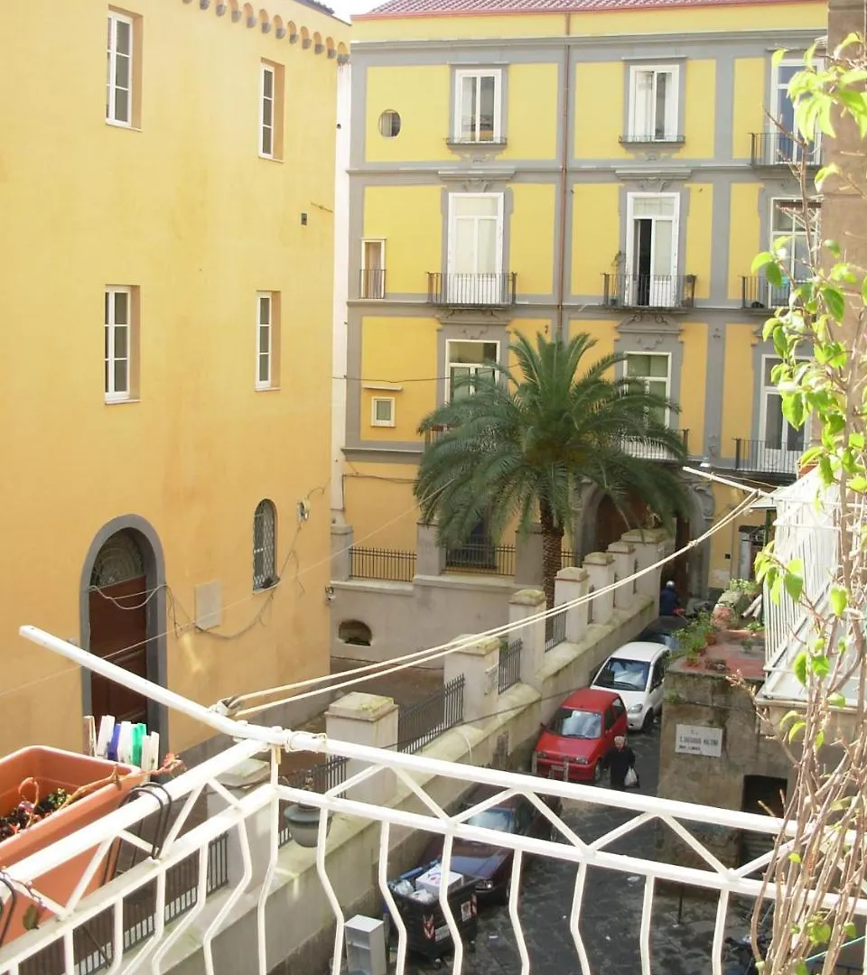 Tribu Camera Naples 3*,