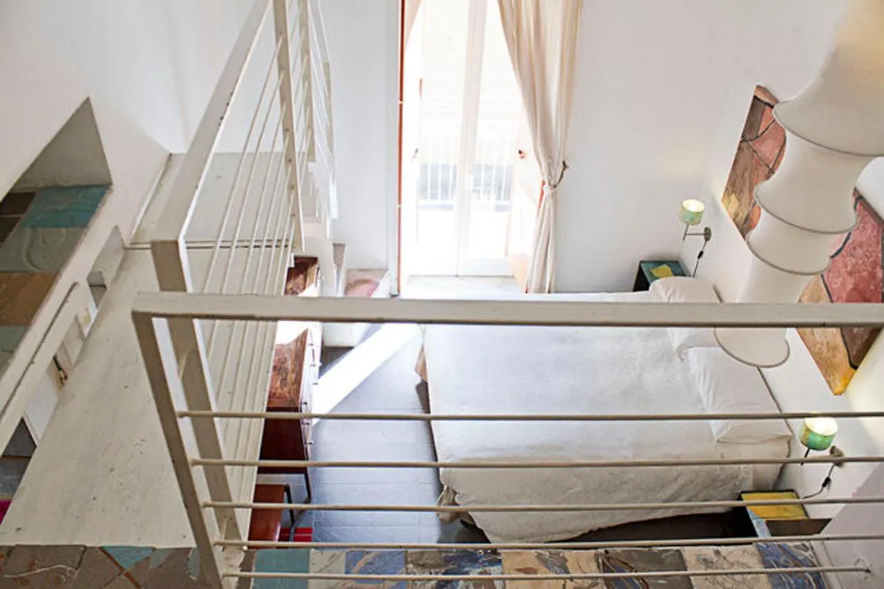 *** Bed & Breakfast Tribu Camera Naples Italy