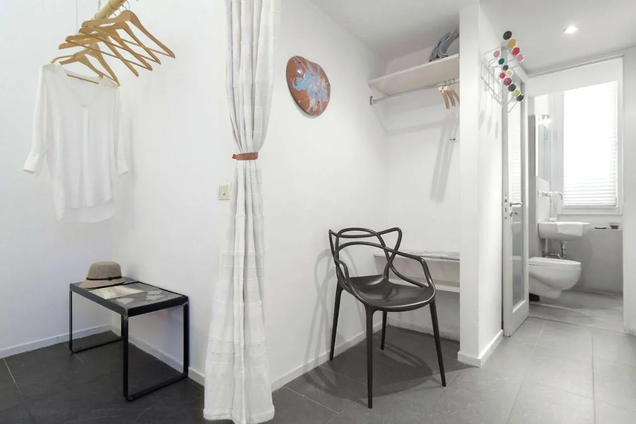 Bed & Breakfast Tribu Camera Naples